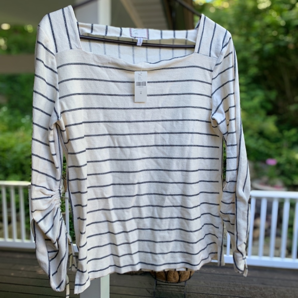 NEW ANTHROPOLOGIE POSTAGE STAMP TOP